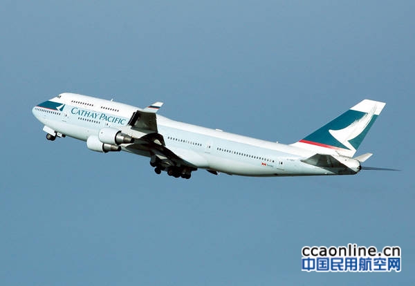 cathay-pacific-b747-400-b-hkf-arp